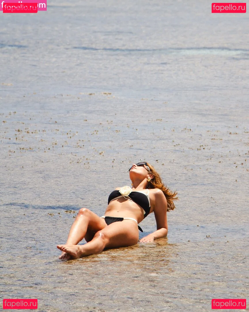 Isabella Santoni Onlyfans Photo Gallery 