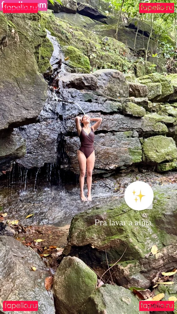 Isabella Santoni Onlyfans Photo Gallery 