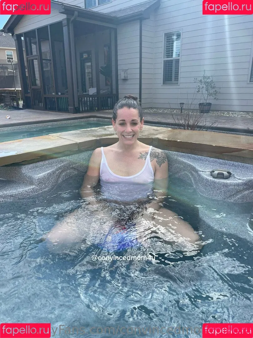 convincedmom4ufree Onlyfans Photo Gallery 