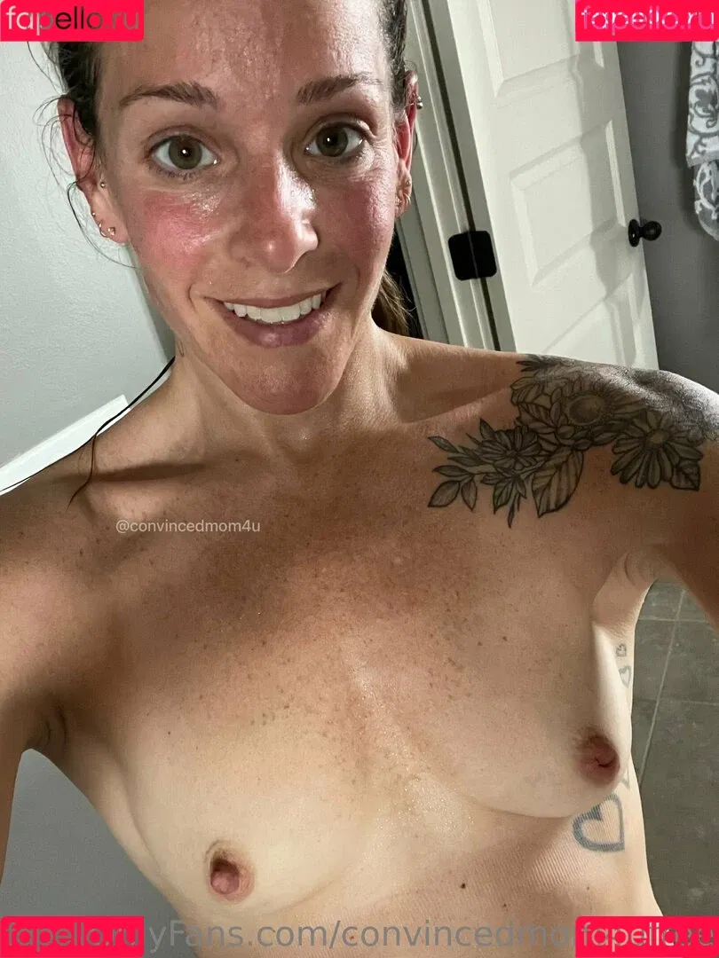 convincedmom4ufree Onlyfans Photo Gallery 