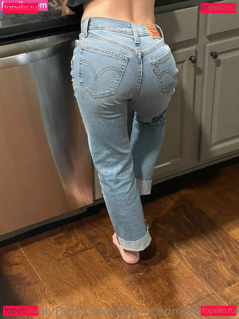 convincedmom4ufree Onlyfans Photo Gallery 