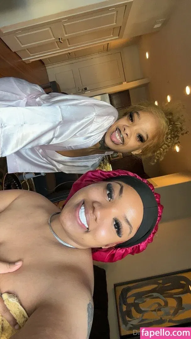 drippinvelvet Onlyfans Photo Gallery 