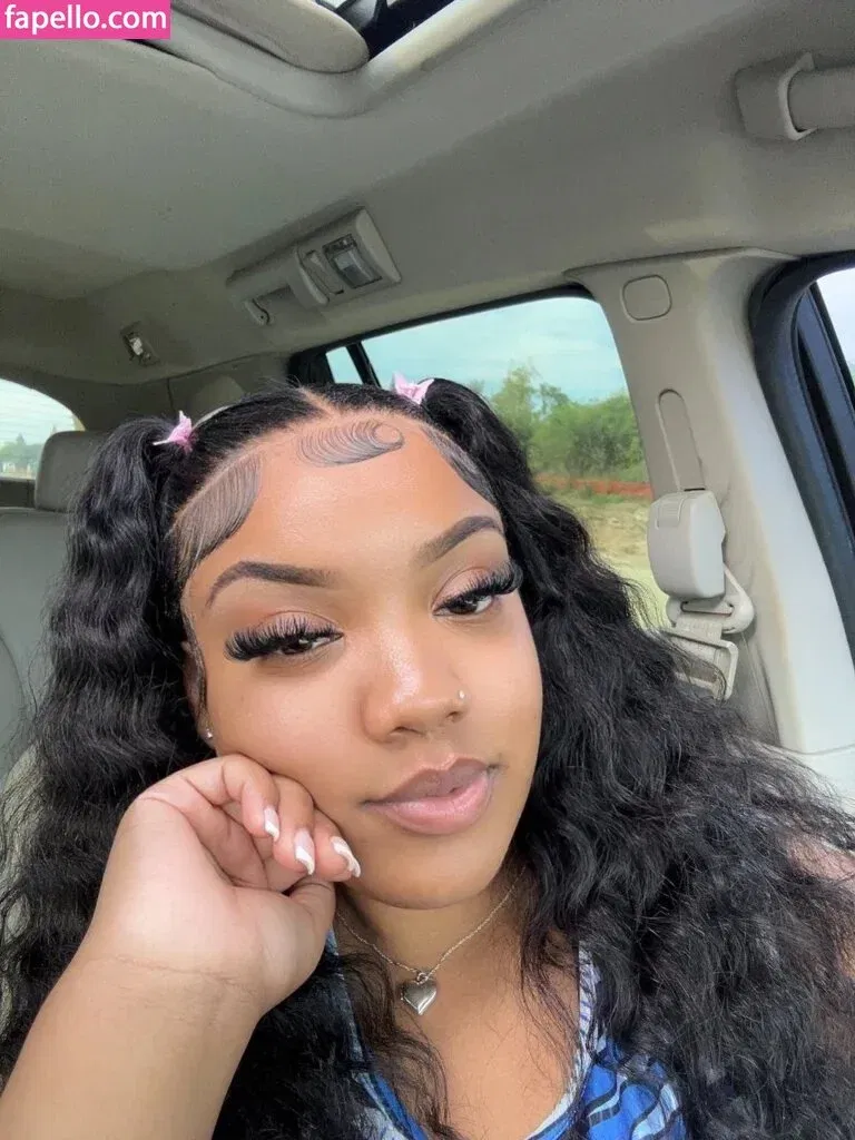 drippinvelvet Onlyfans Photo Gallery 