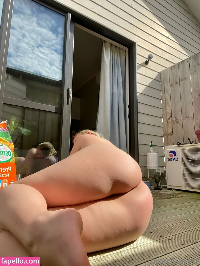 paigehoneyy Onlyfans Photo Gallery 