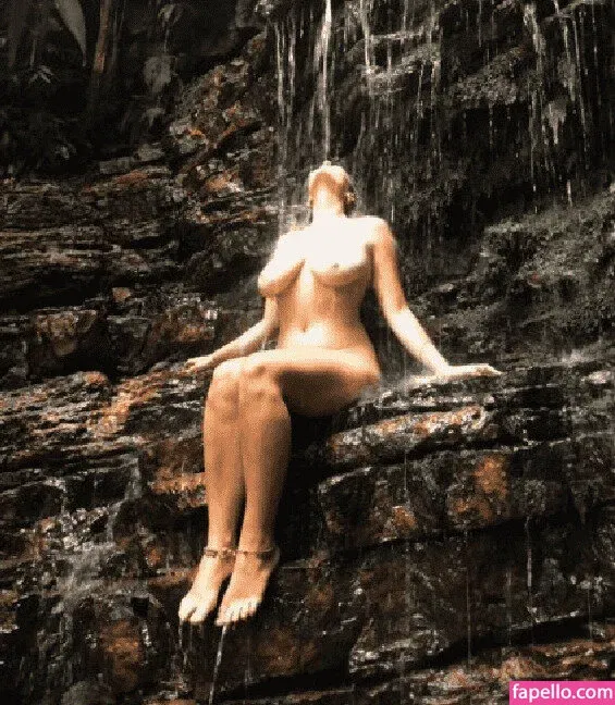 Mirlen Hits Onlyfans Photo Gallery 