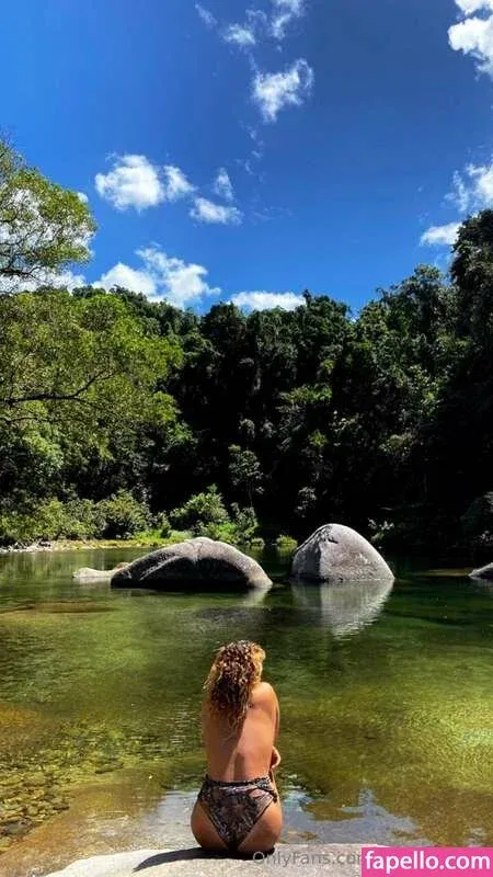 Mirlen Hits Onlyfans Photo Gallery 