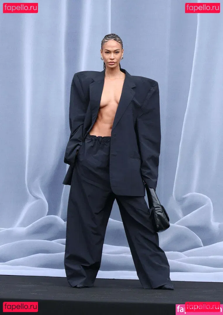 Joan Smalls Onlyfans Photo Gallery 