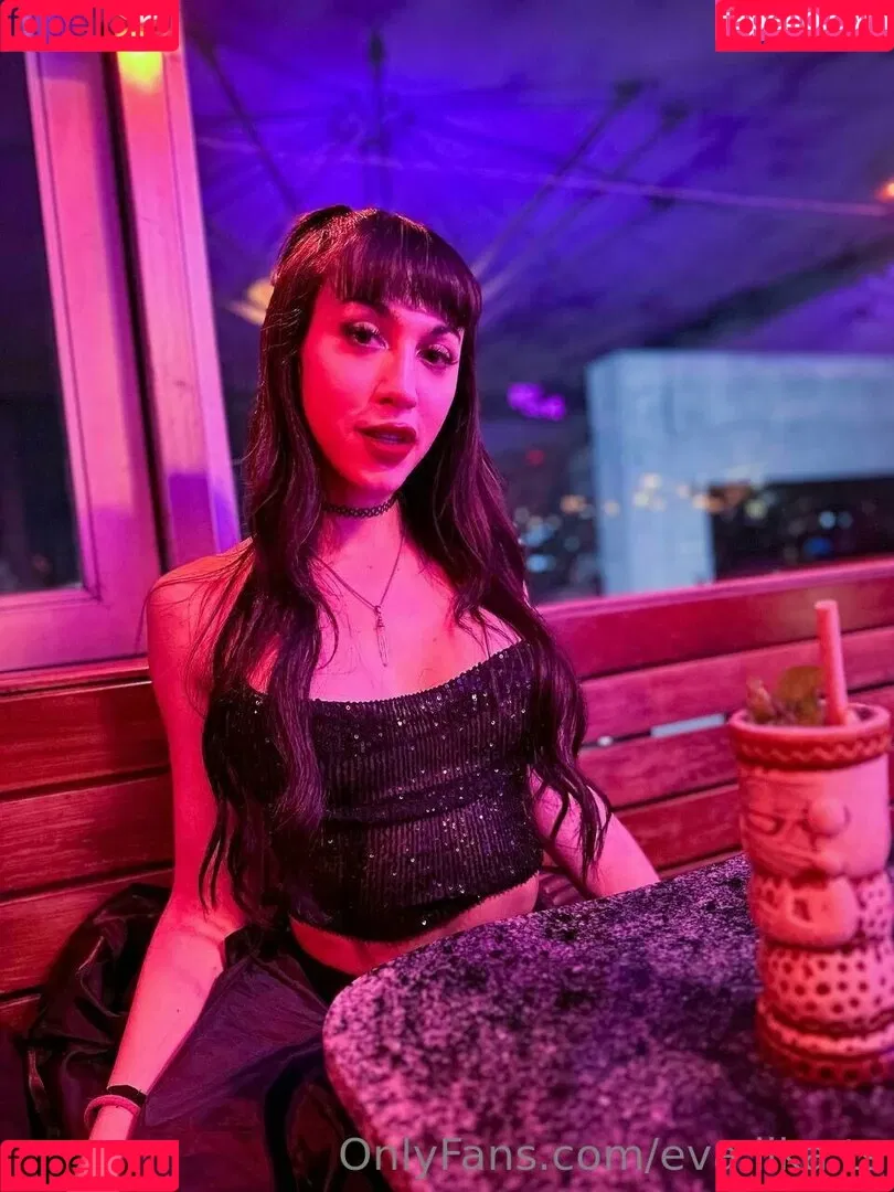 eva.lika.ts Onlyfans Photo Gallery 