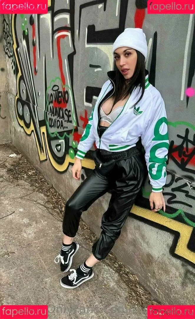 eva.lika.ts Onlyfans Photo Gallery 
