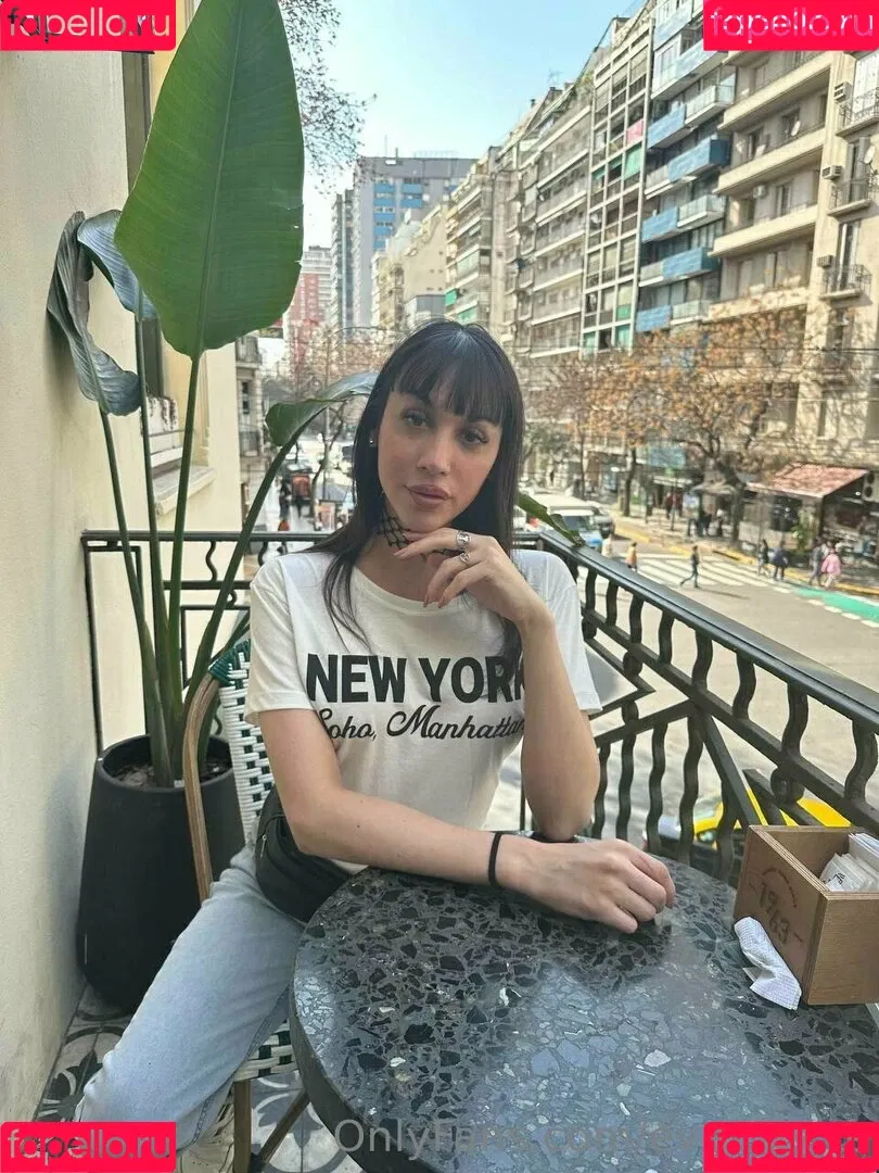 eva.lika.ts Onlyfans Photo Gallery 