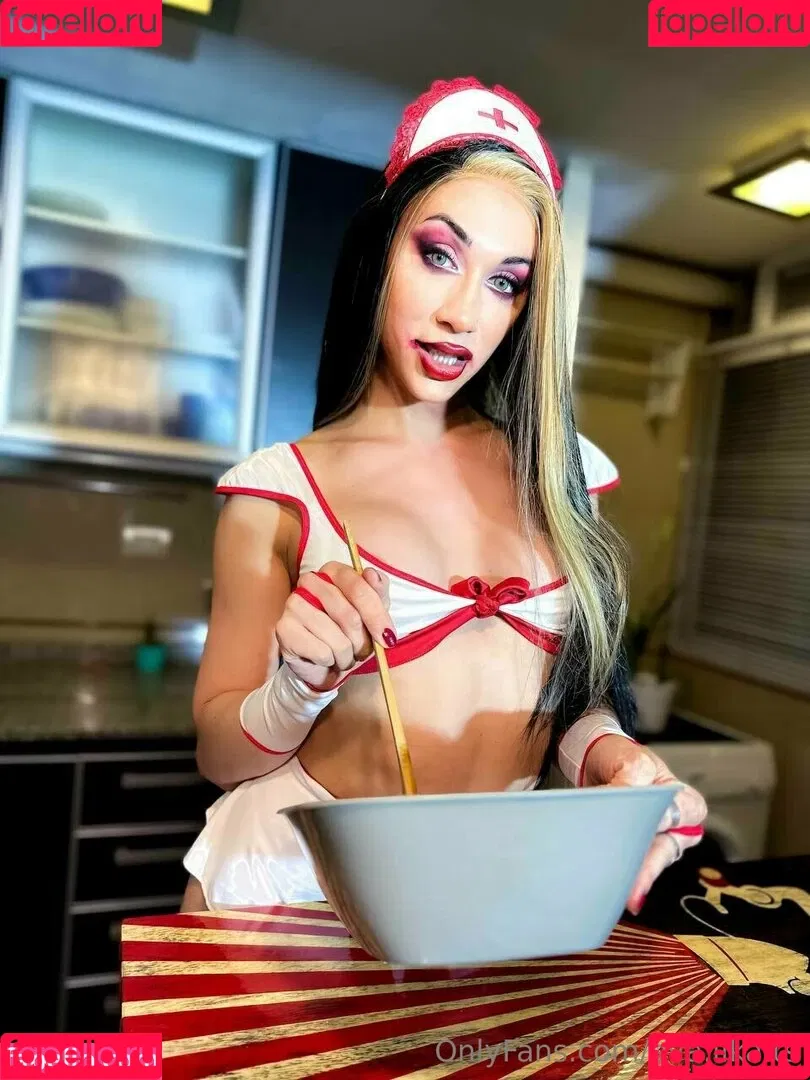 eva.lika.ts Onlyfans Photo Gallery 