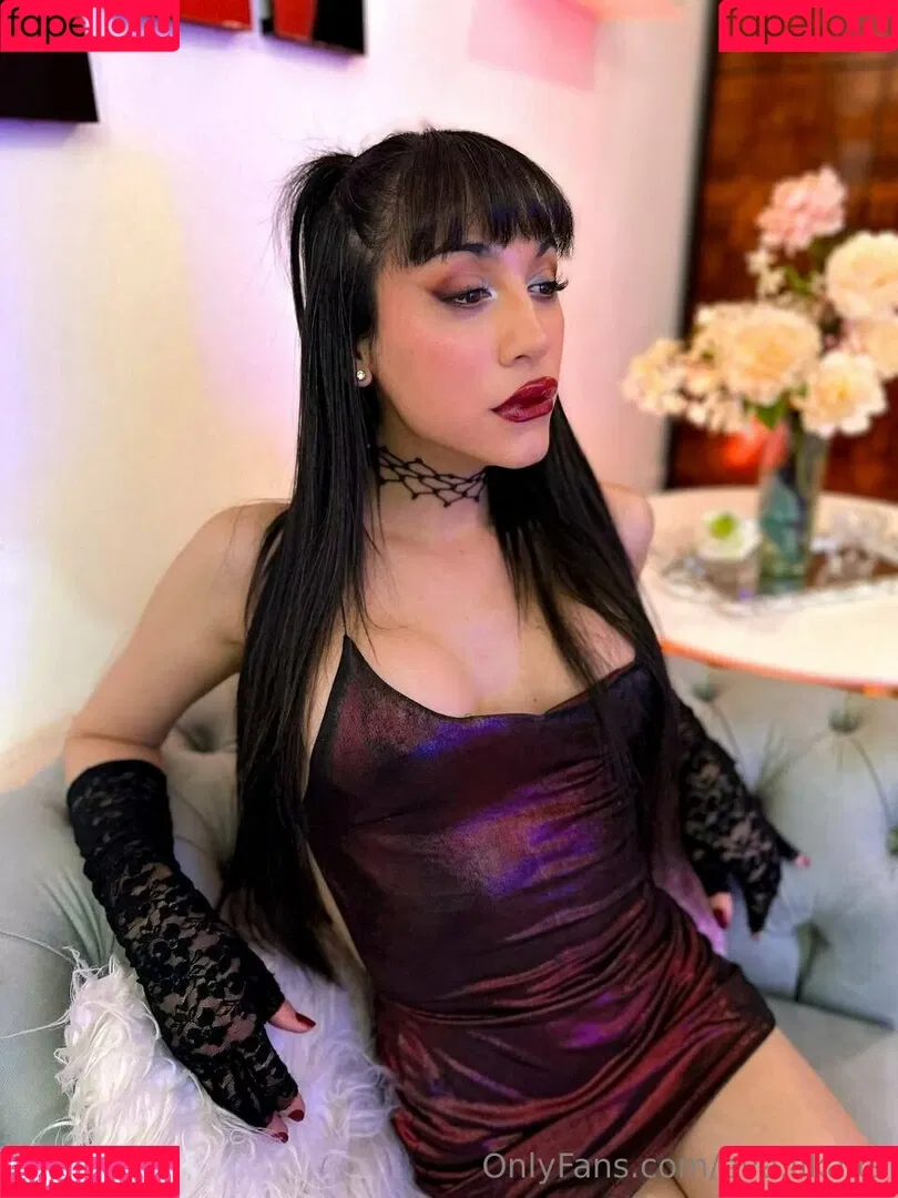 eva.lika.ts Onlyfans Photo Gallery 