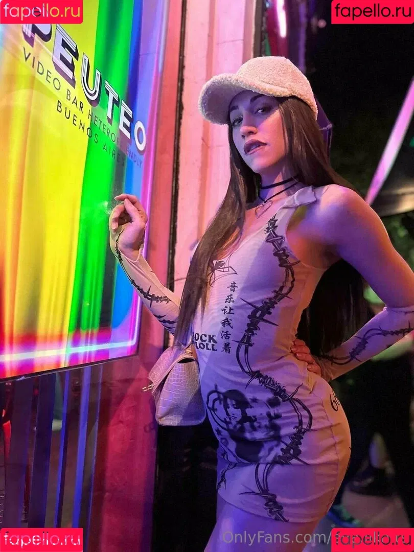 eva.lika.ts Onlyfans Photo Gallery 