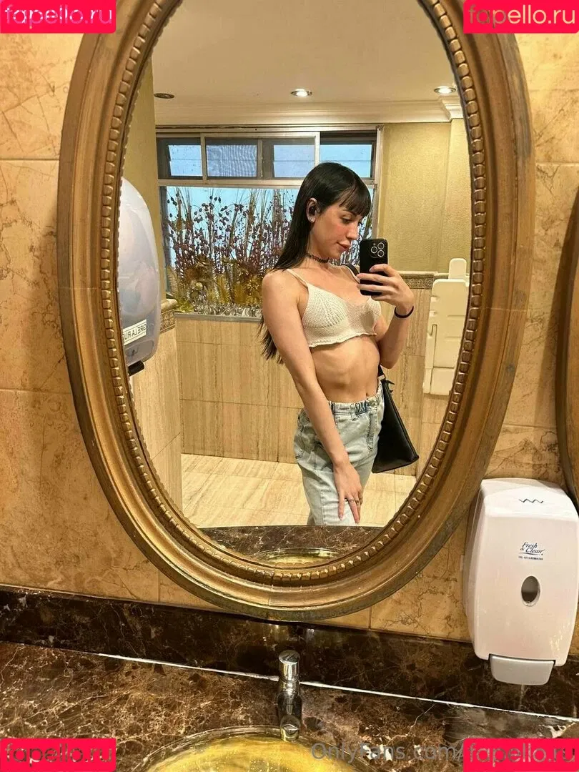 eva.lika.ts Onlyfans Photo Gallery 