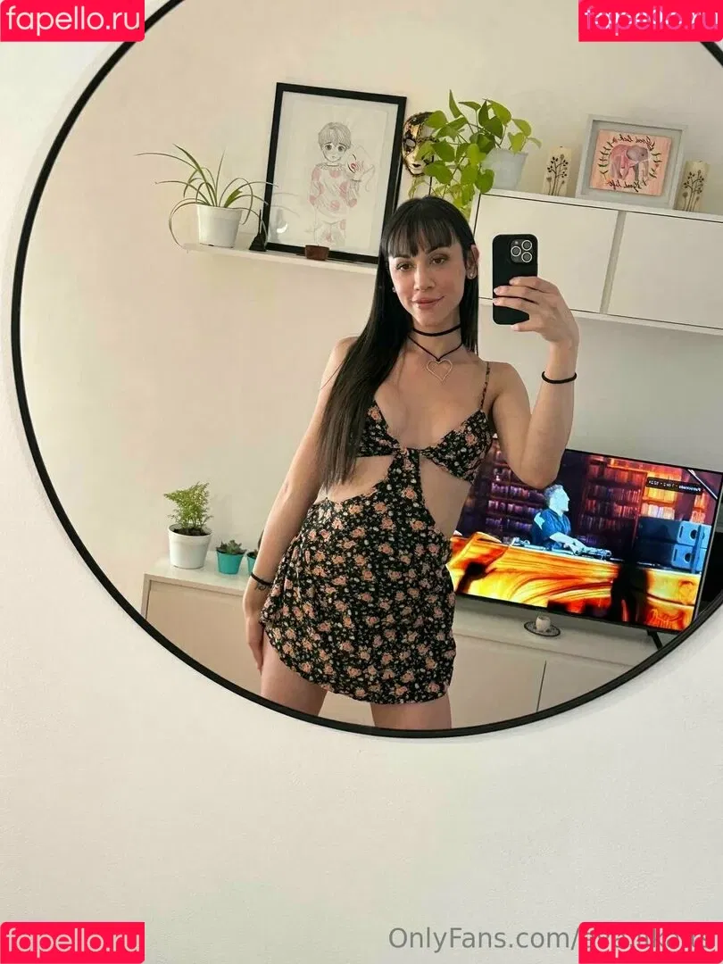 eva.lika.ts Onlyfans Photo Gallery 