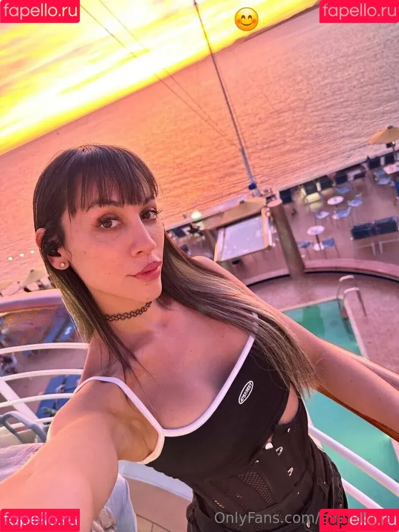 eva.lika.ts Onlyfans Photo Gallery 