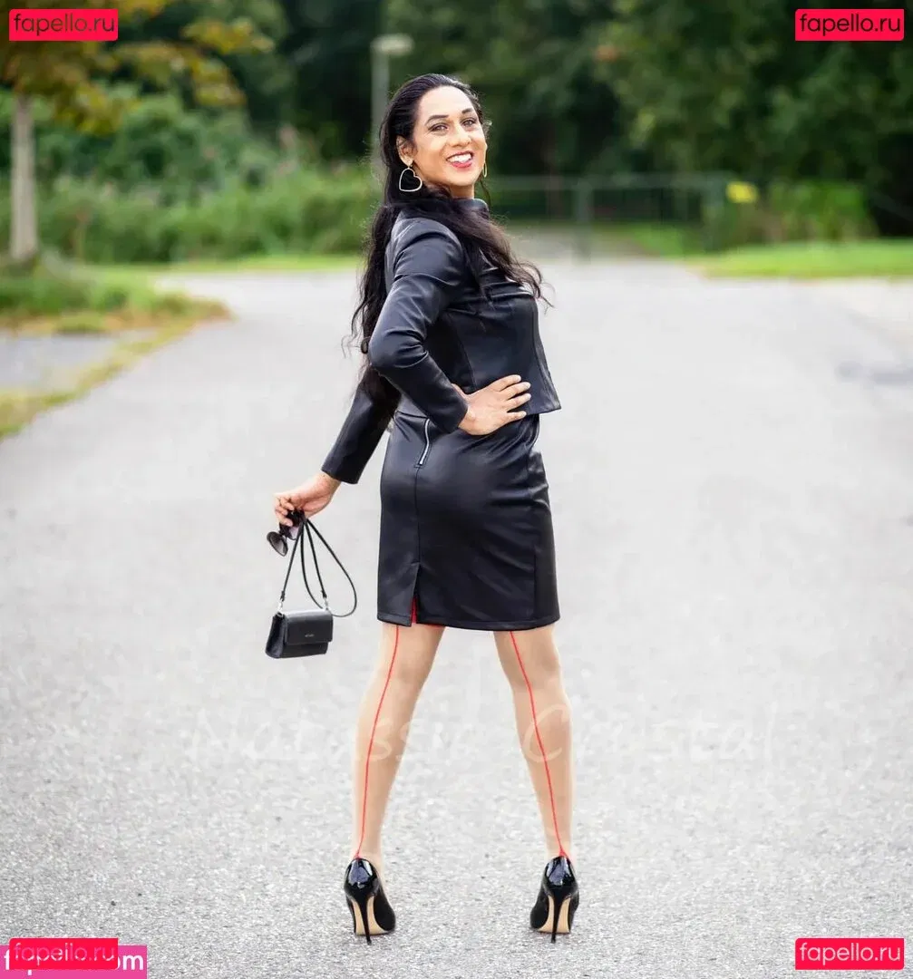 Natassia Crystal Onlyfans Photo Gallery 