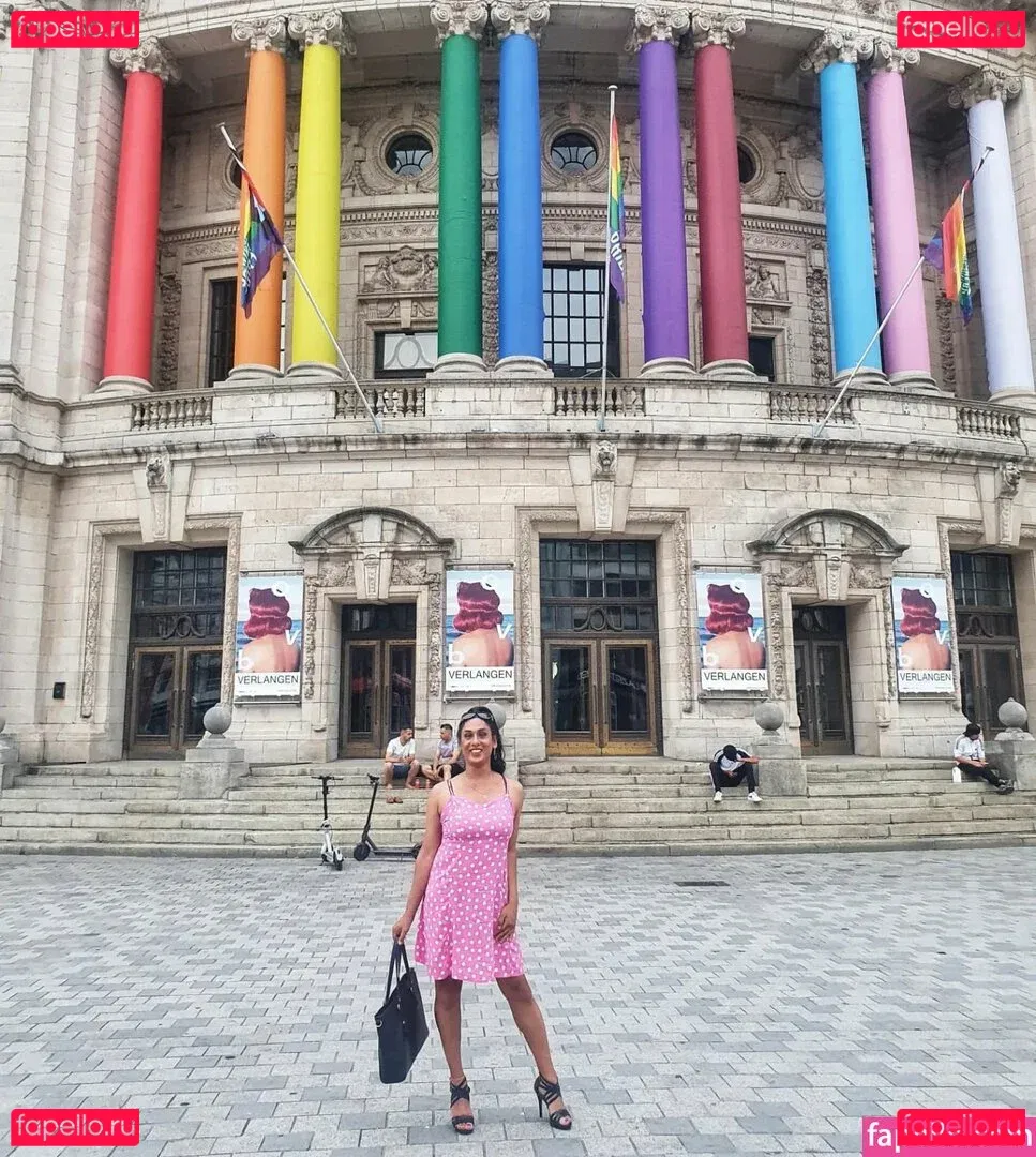 Natassia Crystal Onlyfans Photo Gallery 