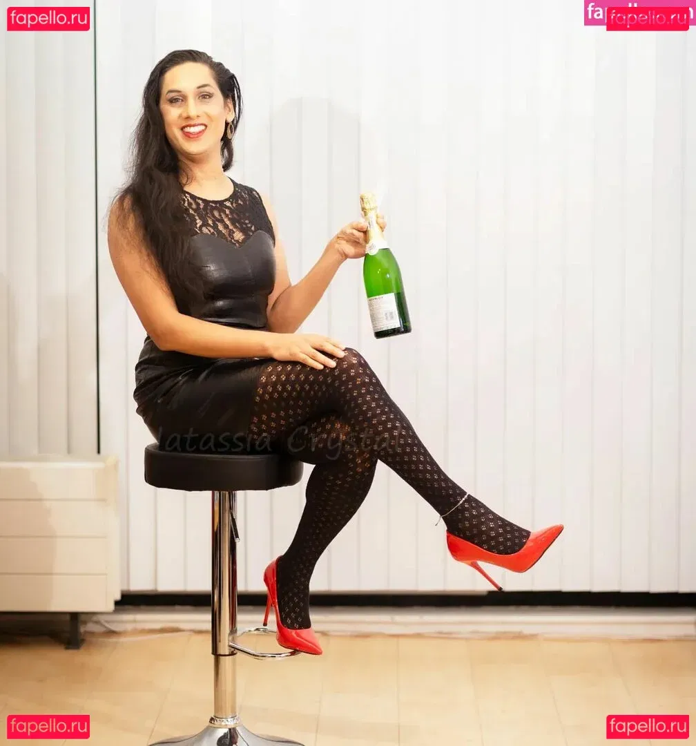 Natassia Crystal Onlyfans Photo Gallery 