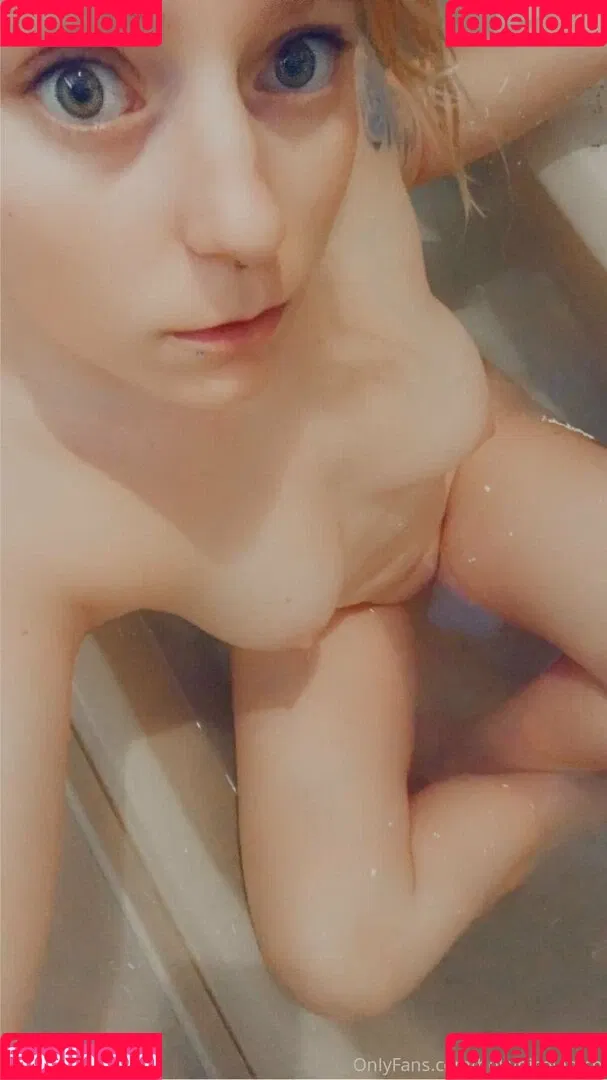 hollynicolebtch Onlyfans Photo Gallery 