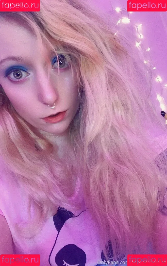 hollynicolebtch Onlyfans Photo Gallery 