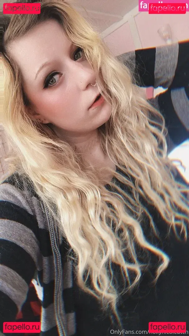 hollynicolebtch Onlyfans Photo Gallery 
