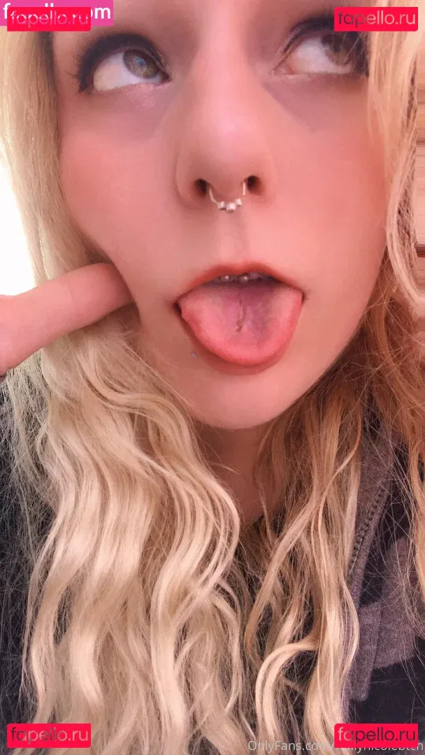 hollynicolebtch Onlyfans Photo Gallery 