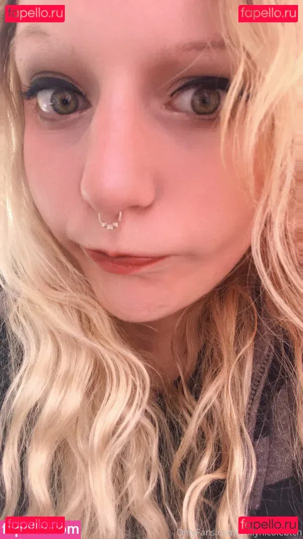 hollynicolebtch Onlyfans Photo Gallery 