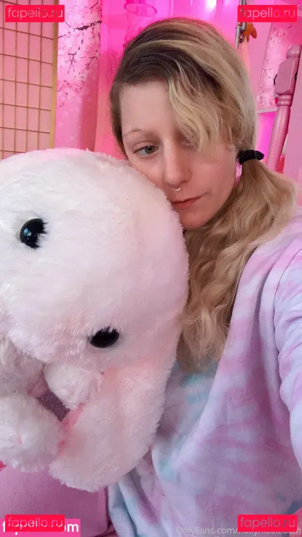 hollynicolebtch Onlyfans Photo Gallery 