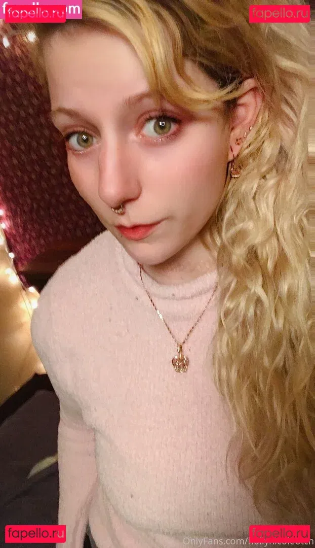 hollynicolebtch Onlyfans Photo Gallery 