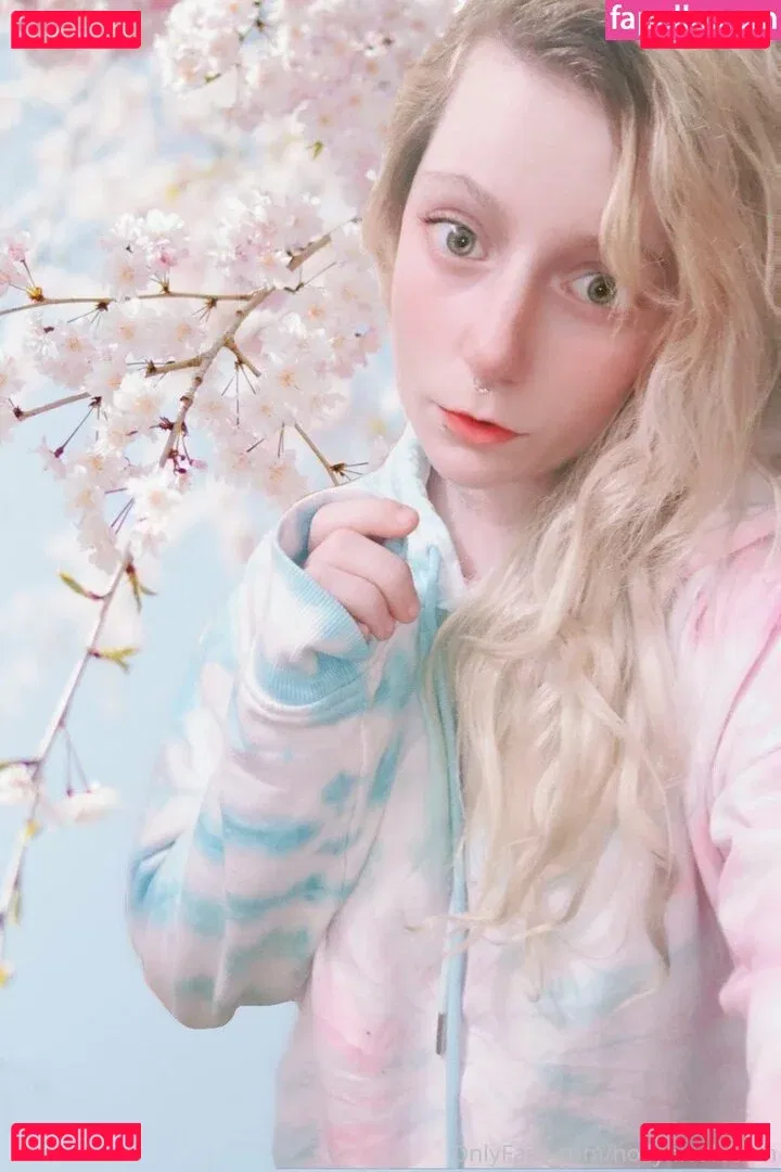 hollynicolebtch Onlyfans Photo Gallery 