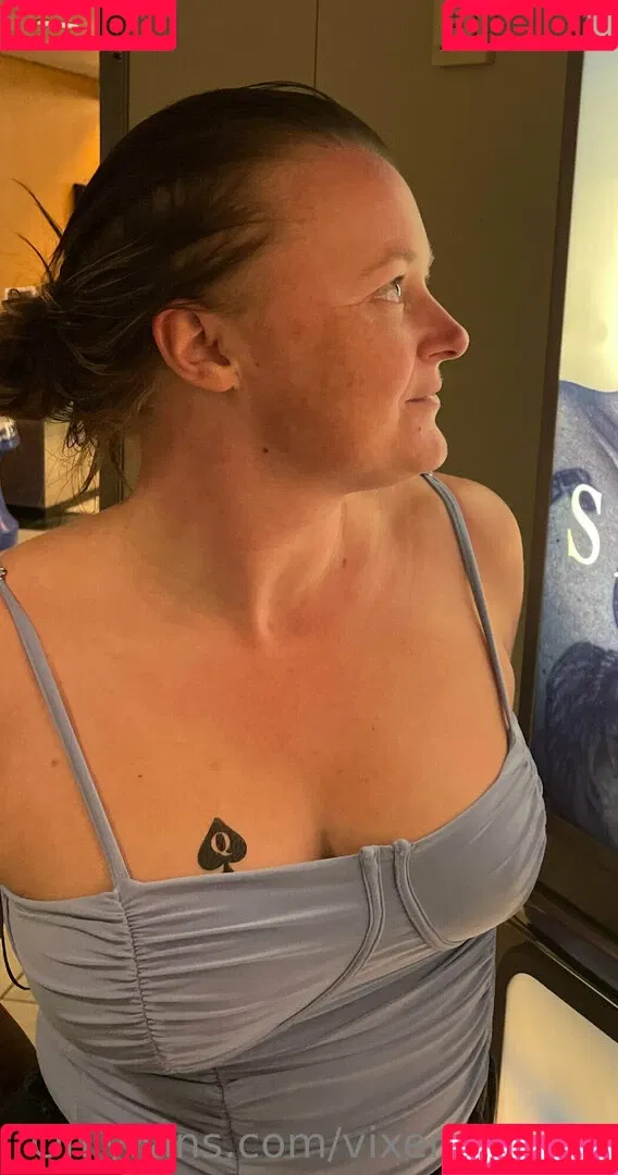 vixencurious Onlyfans Photo Gallery 