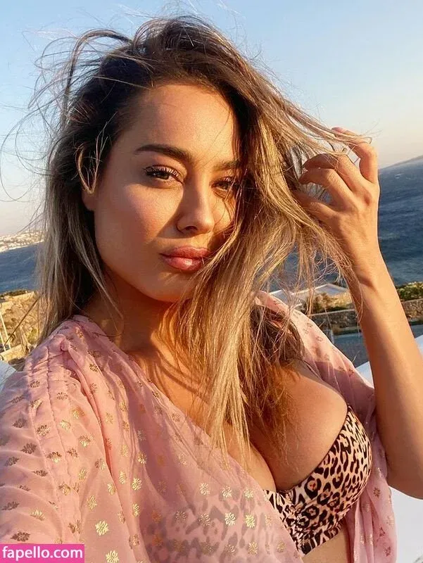 Paola Saulino Onlyfans Photo Gallery 