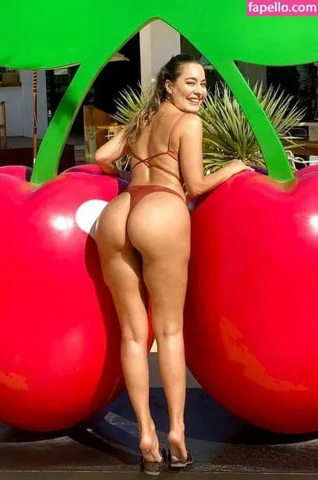 Paola Saulino Onlyfans Photo Gallery 