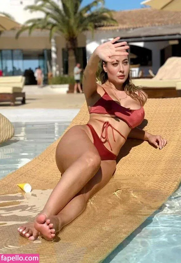 Paola Saulino Onlyfans Photo Gallery 