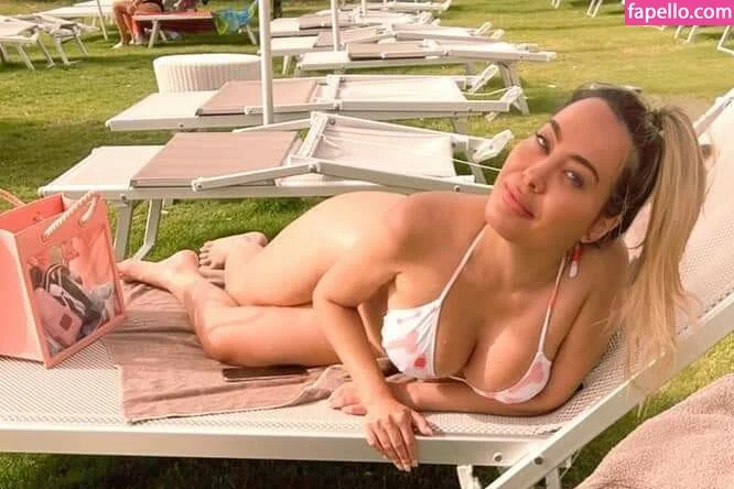 Paola Saulino Onlyfans Photo Gallery 