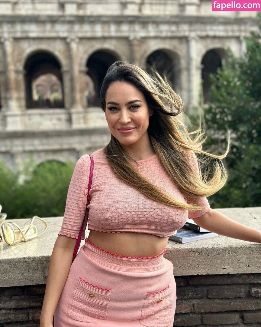 Paola Saulino Onlyfans Photo Gallery 