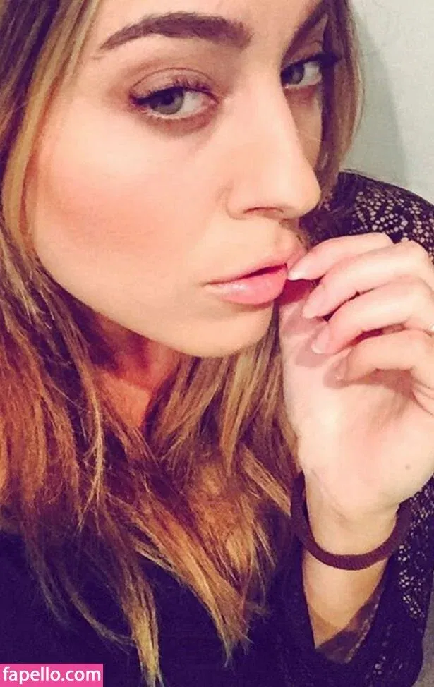 Paola Saulino Onlyfans Photo Gallery 