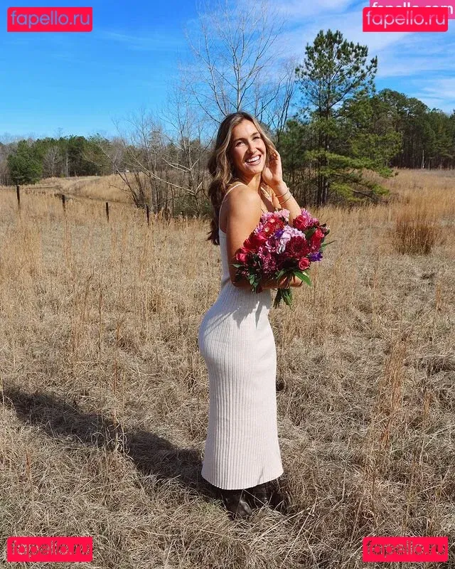 Riley White Onlyfans Photo Gallery 