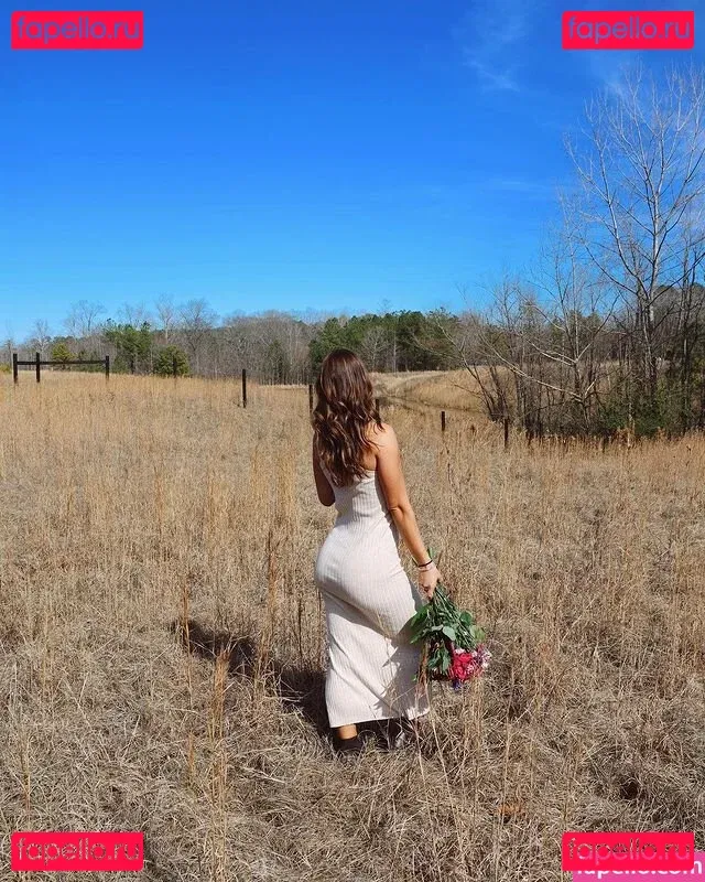 Riley White Onlyfans Photo Gallery 