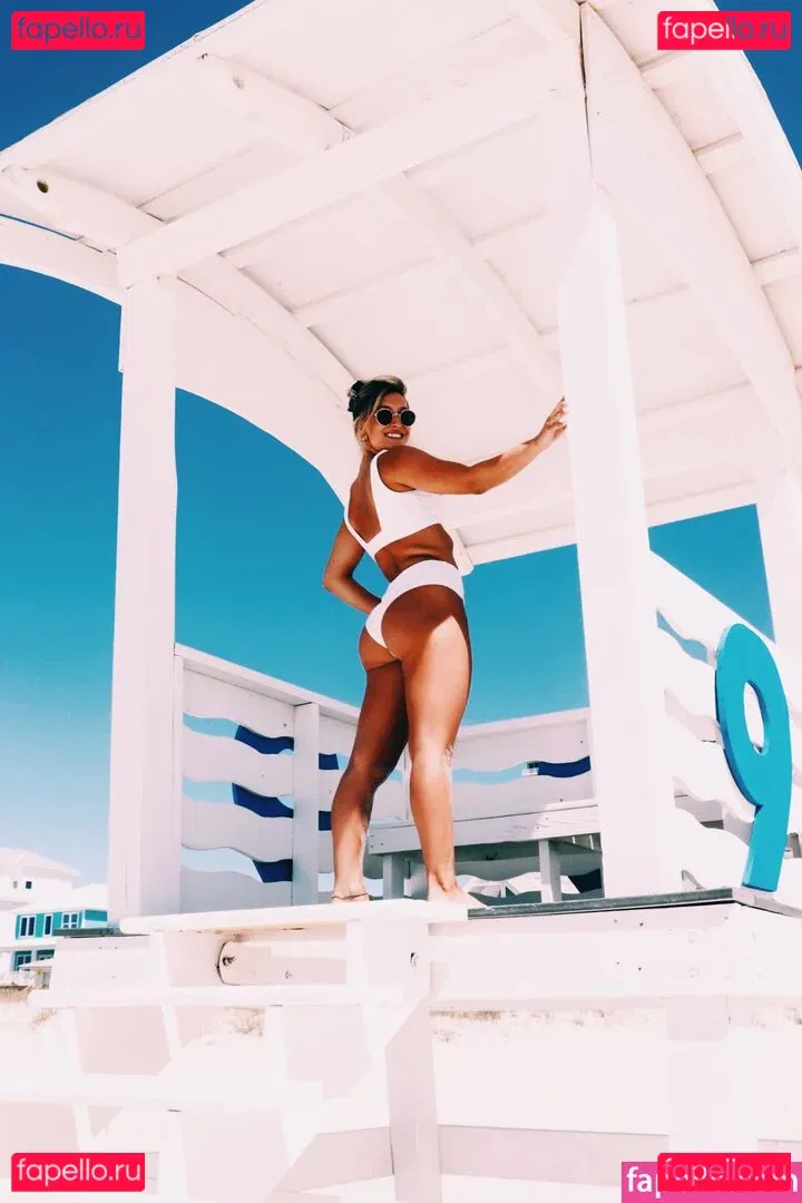 Riley White Onlyfans Photo Gallery 