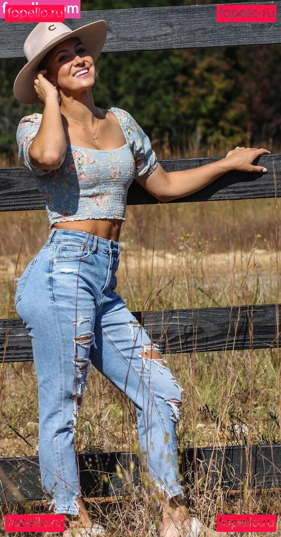 Riley White Onlyfans Photo Gallery 