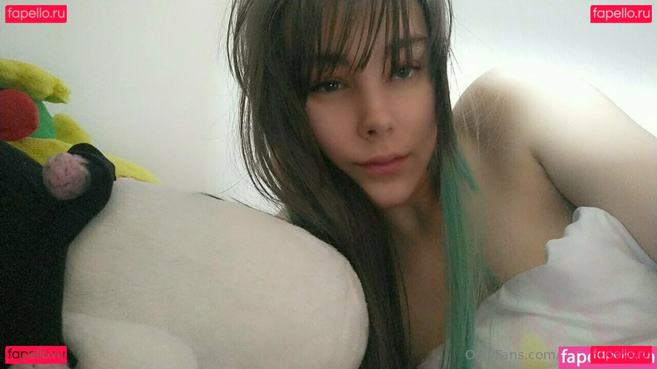 coconut_elina Onlyfans Photo Gallery 