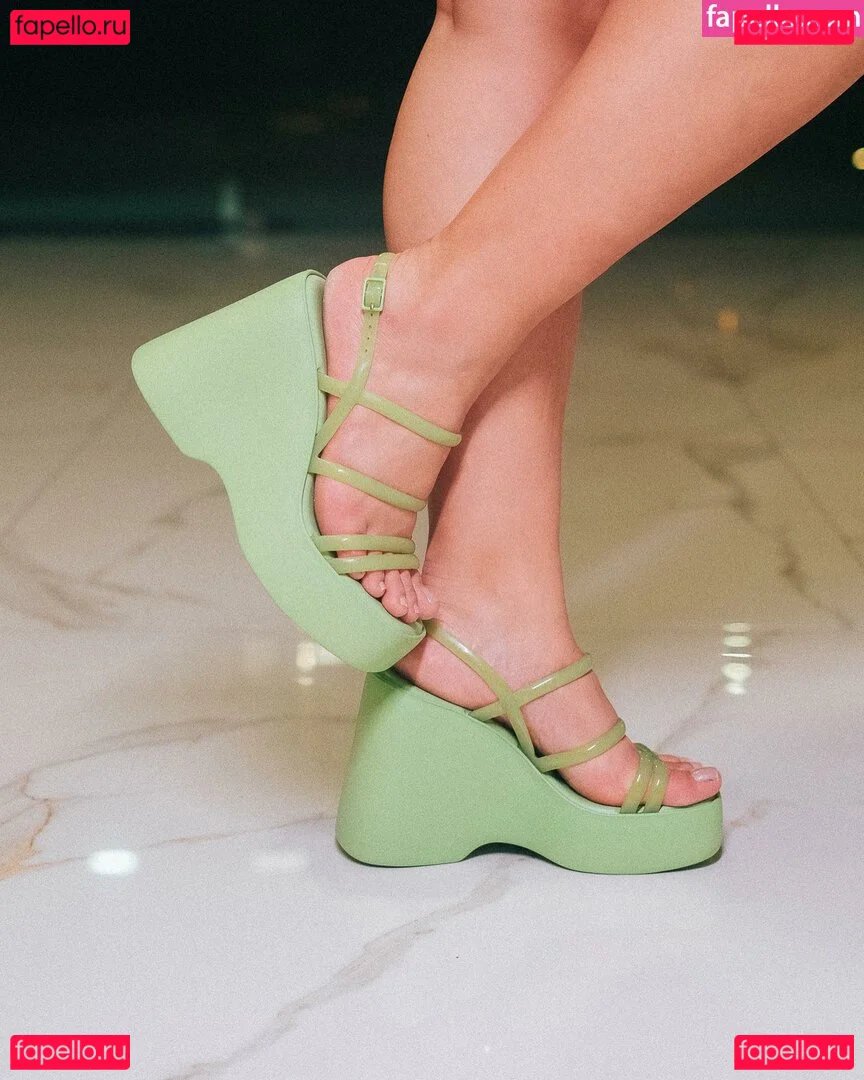 Thaynara OG Onlyfans Photo Gallery 