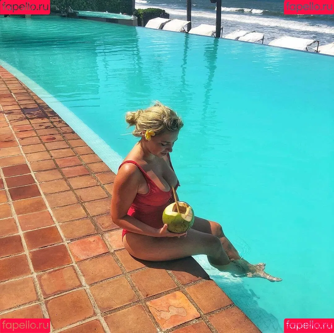 Sensi Lowe Onlyfans Photo Gallery 