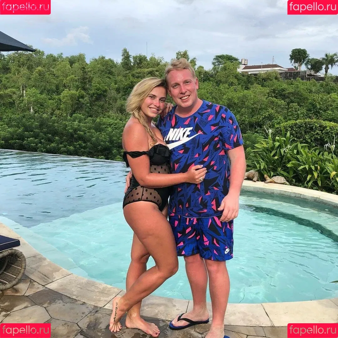 Sensi Lowe Onlyfans Photo Gallery 