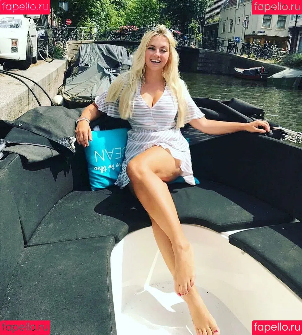 Sensi Lowe Onlyfans Photo Gallery 