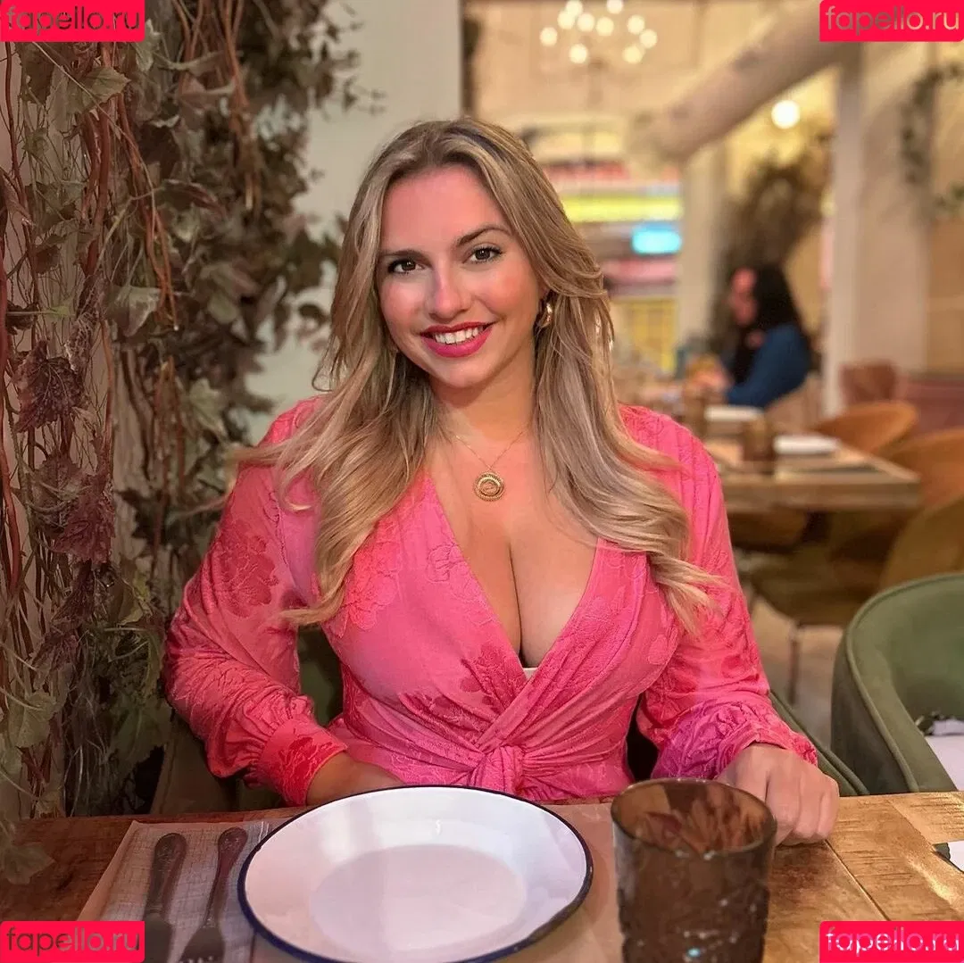 Sensi Lowe Onlyfans Photo Gallery 