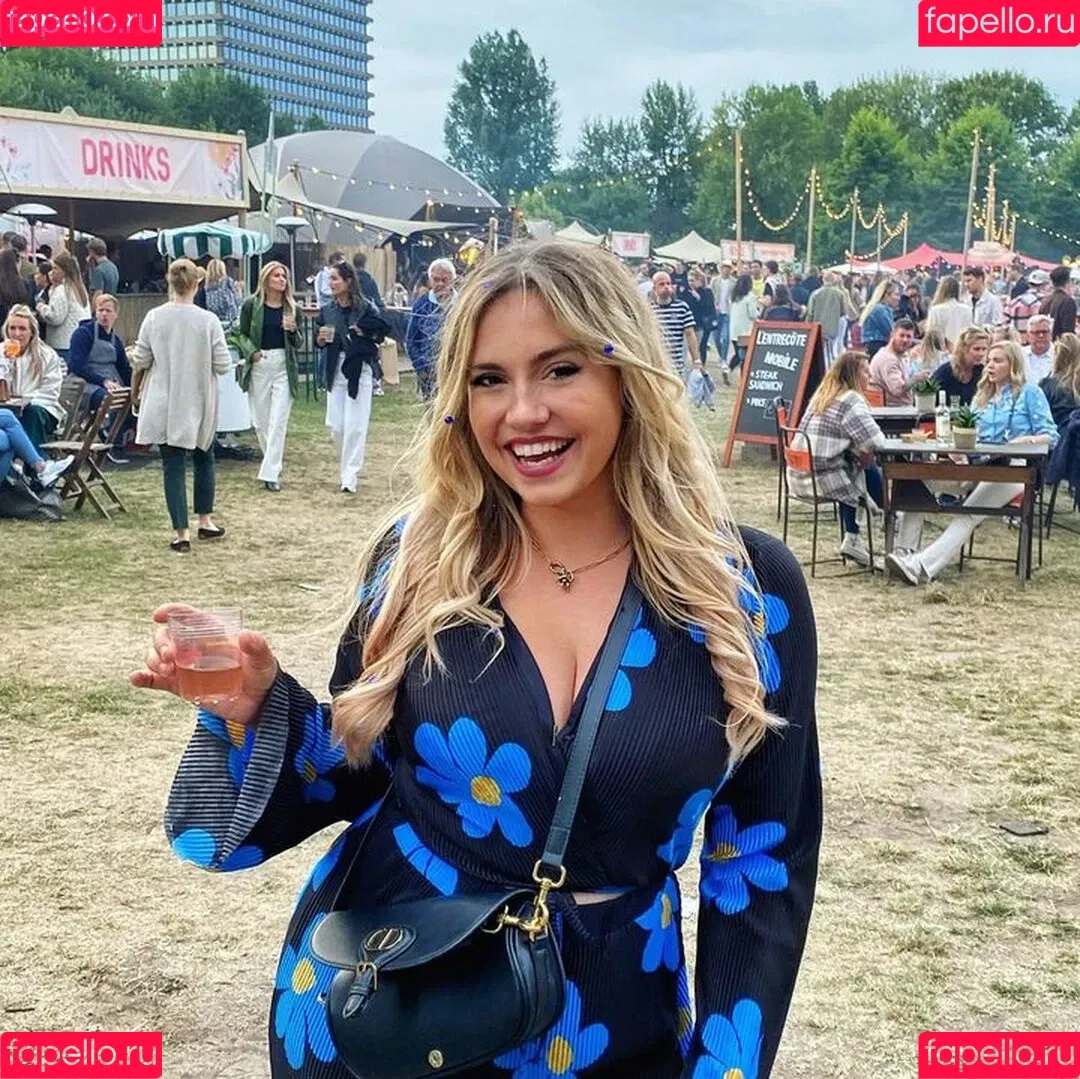 Sensi Lowe Onlyfans Photo Gallery 