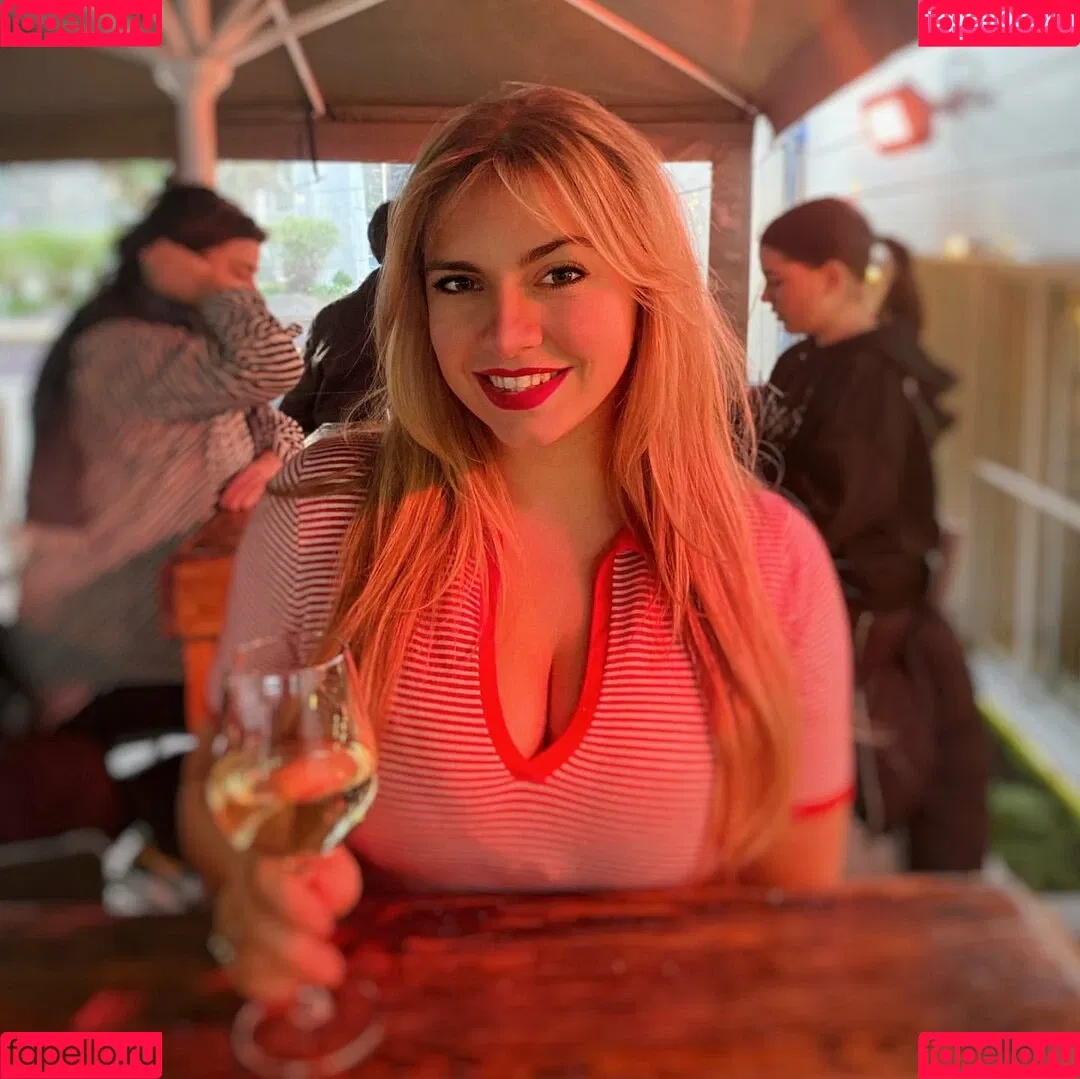 Sensi Lowe Onlyfans Photo Gallery 